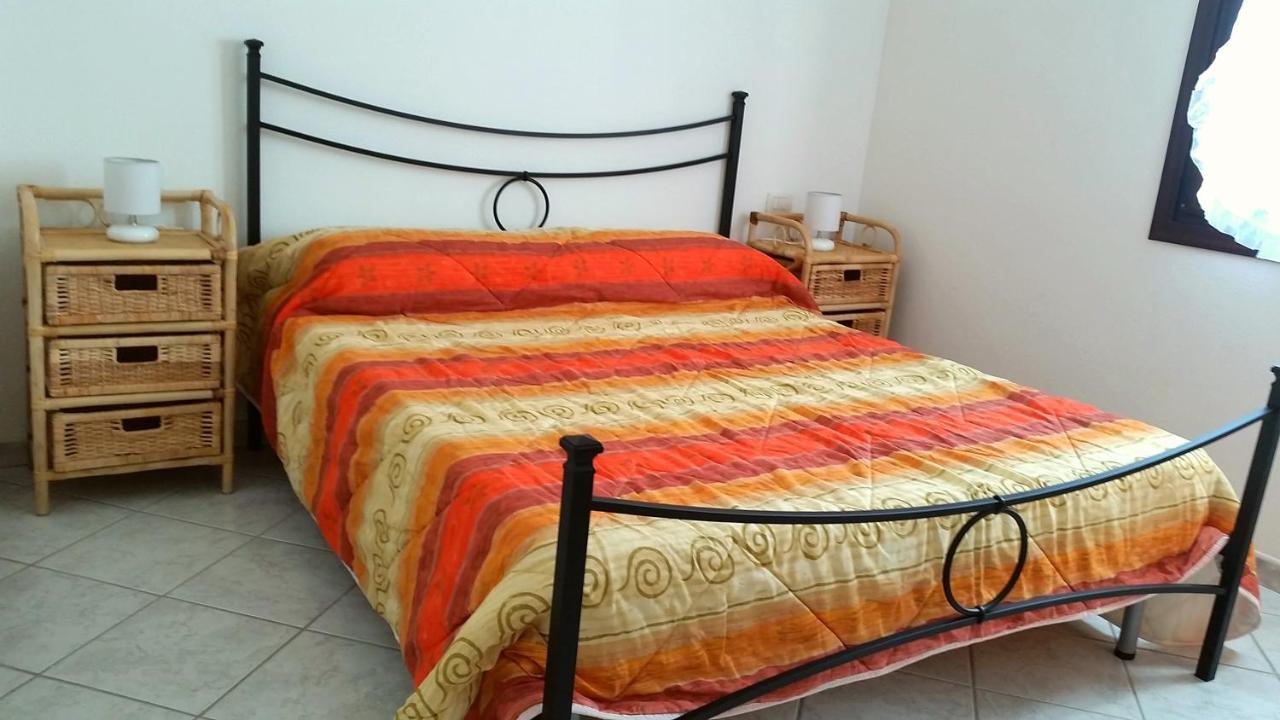 Residence L'Ancora Кастелсардо Екстериор снимка